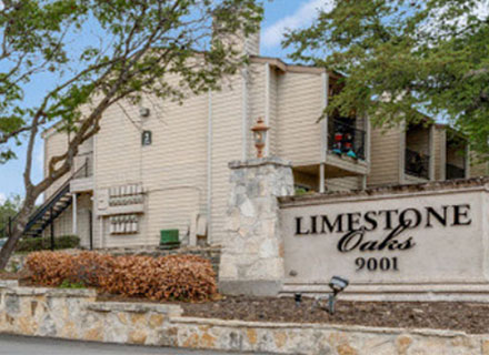 Limestone Oaks apartments